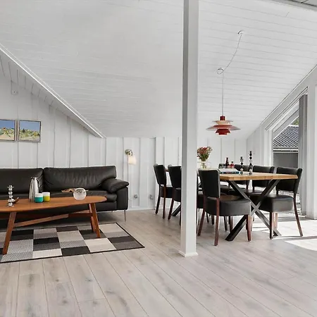 Tv1661-jerup-blabaervej-5 *