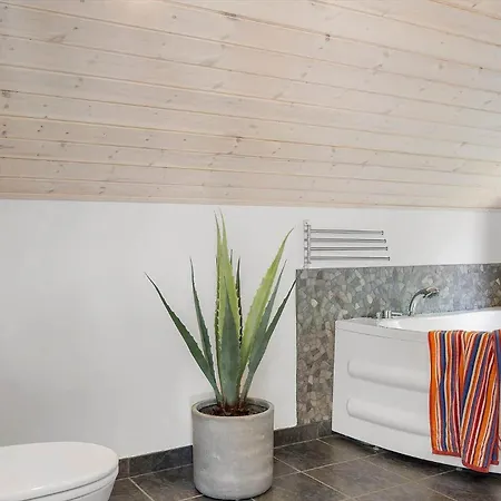 Tv1661-jerup-blabaervej-5 *